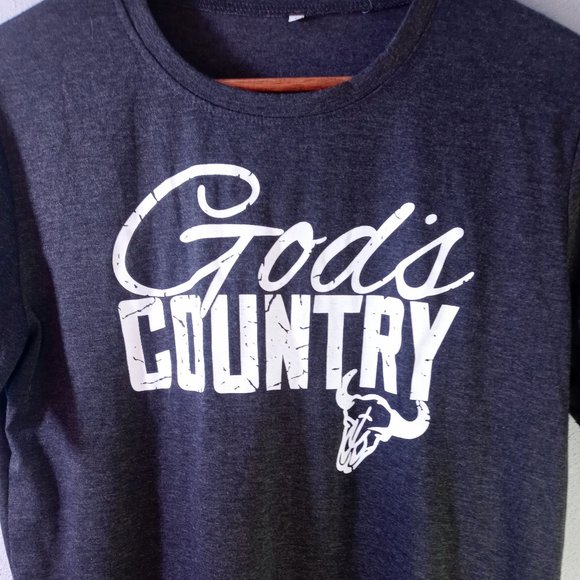 Tops - "God's Country" theme, black t-shirt is perfect for any woman T shirt L